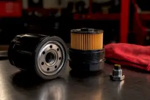 Different oil filter types on service bench